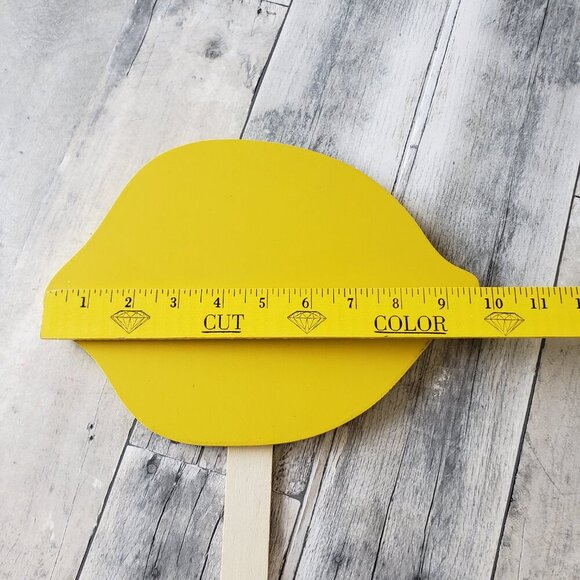 New Lemon Yard Sign - Picture 2 of 3